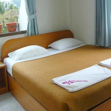Chongko Guesthouse Patong Екстер'єр фото