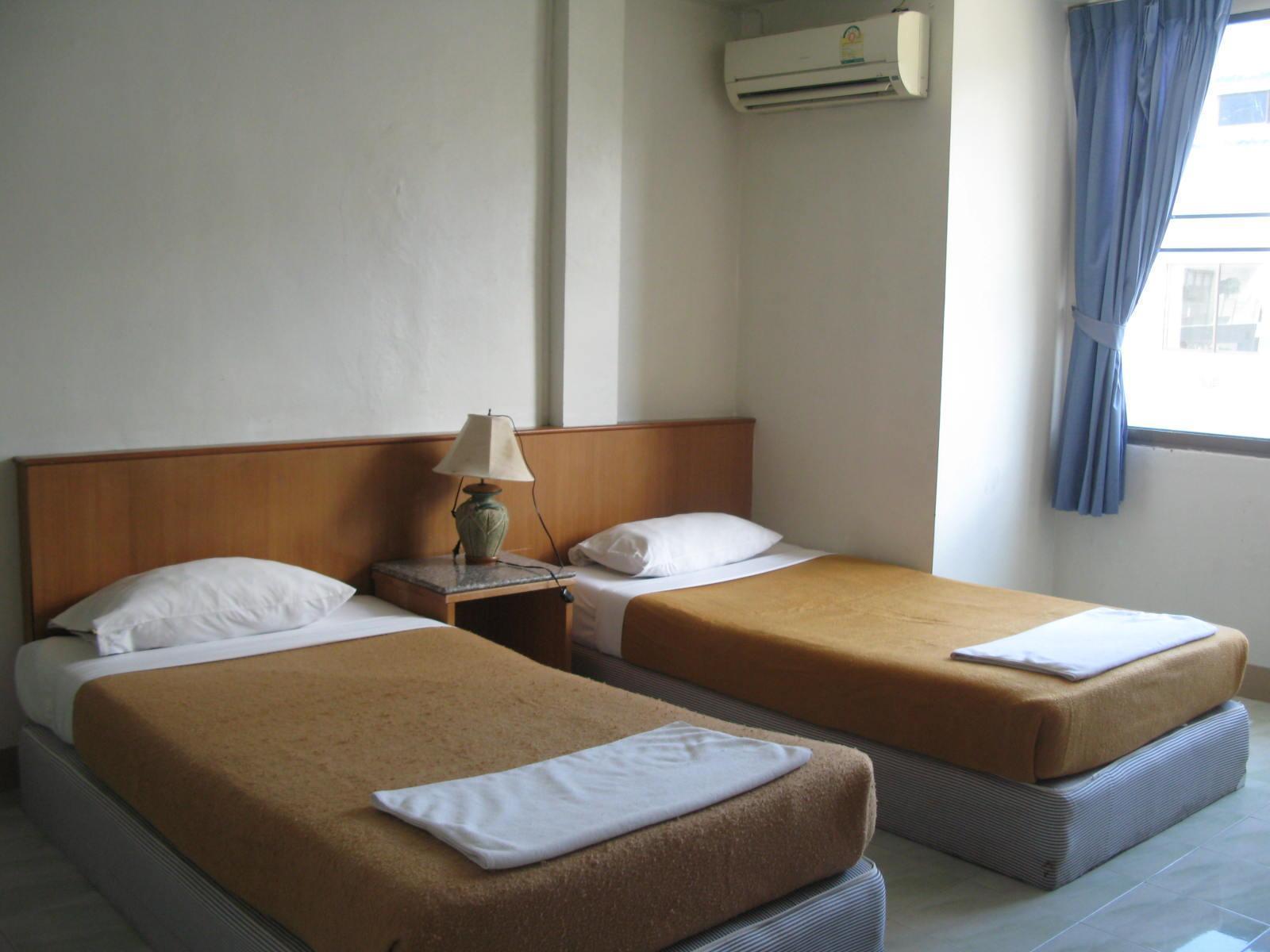 Chongko Guesthouse Patong Екстер'єр фото